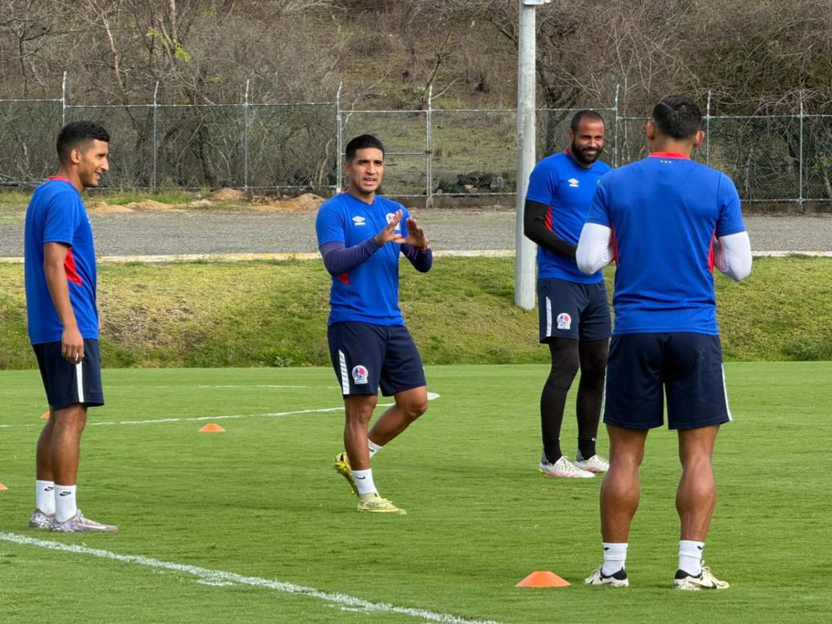 ¿Están lesionados? Los futbolistas de Olimpia que Espinel no utilizó ante UPN y no lo haría con Victoria