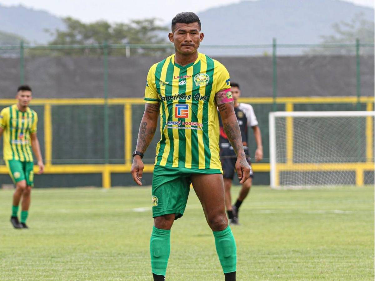 Fichajes: Chino López define su futuro, Espartano saca chequera y Victoria con refuerzo