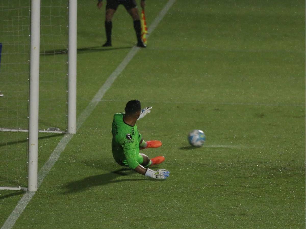 Dereck Moncada desató la locura, los polémicos penales que no pitaron, diluvio en el Nacional y la zarquita preciosa