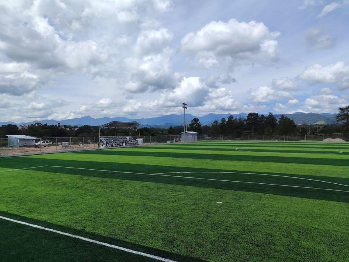 Condepor anuncia finalización de cancha de fútbol en reconocido municipio de Olancho