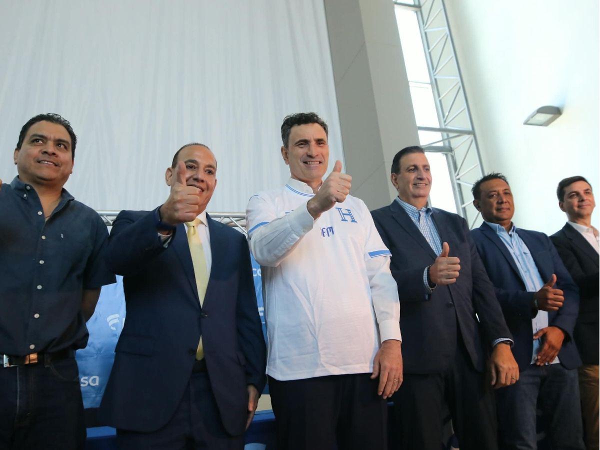 ¡A todo vapor! Francisco Molina no pierde el tiempo y arranca los trabajos con la Selección de Honduras: así fue su primer día