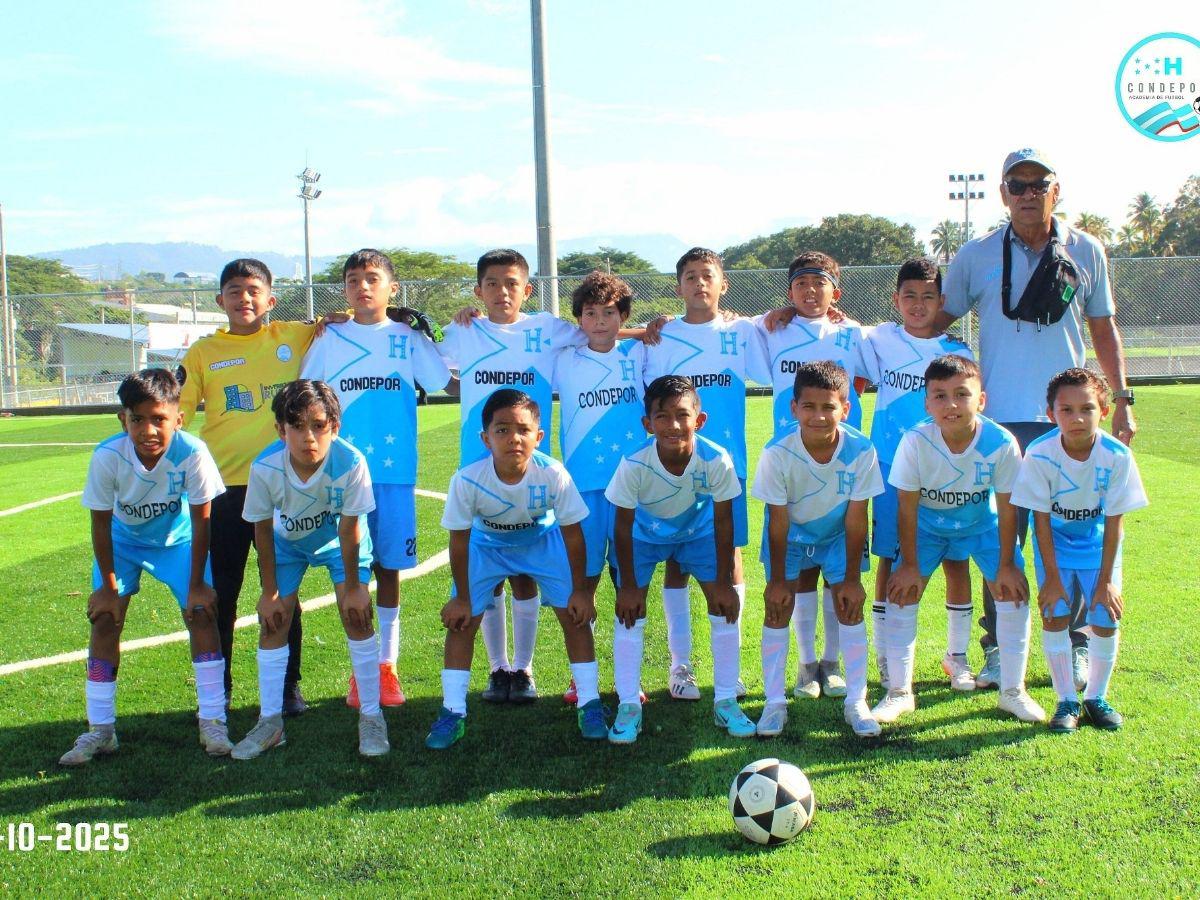 Locura en la colonia San José de la Vega: Fiesta deportiva tras inauguración del complejo de tres canchas sintéticas