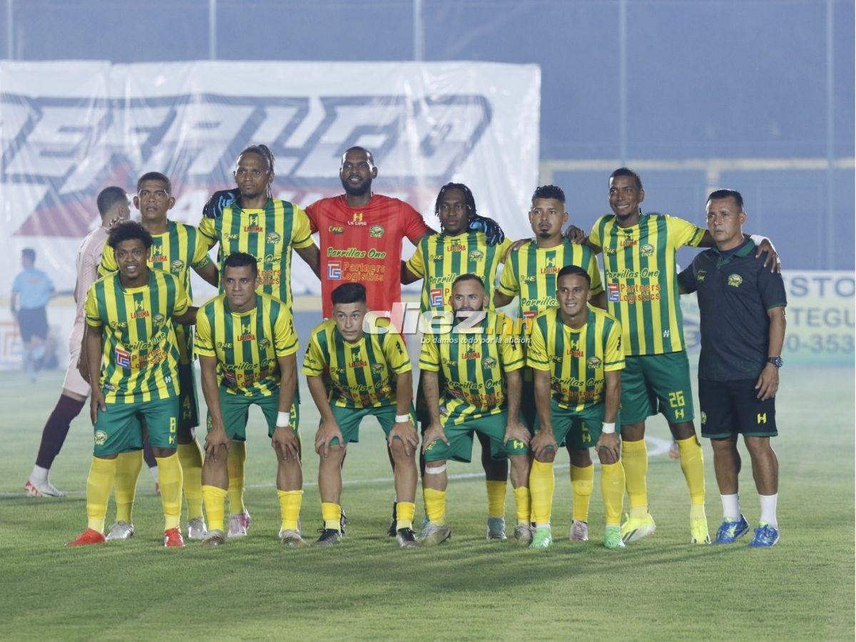 Histórico: Parrillas One inaugura bajo tremendo ambientazo la luz artificial en el Estadio Luis Girón en la Liga de Ascenso