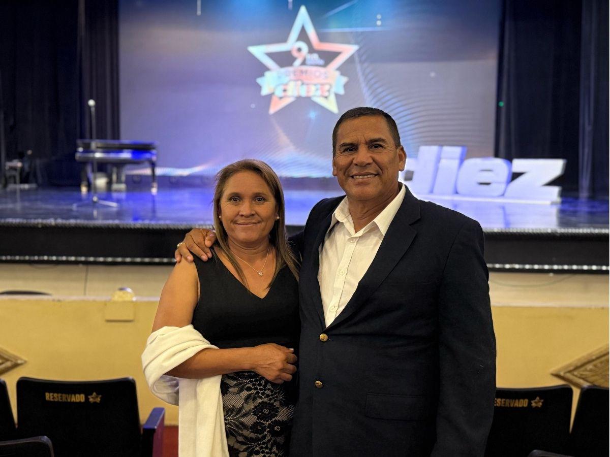 Bellezas, futbolistas y técnicos nominados: Así se vivió la previa de la gala de los Premios Diez en el Teatro Manuel Bonilla