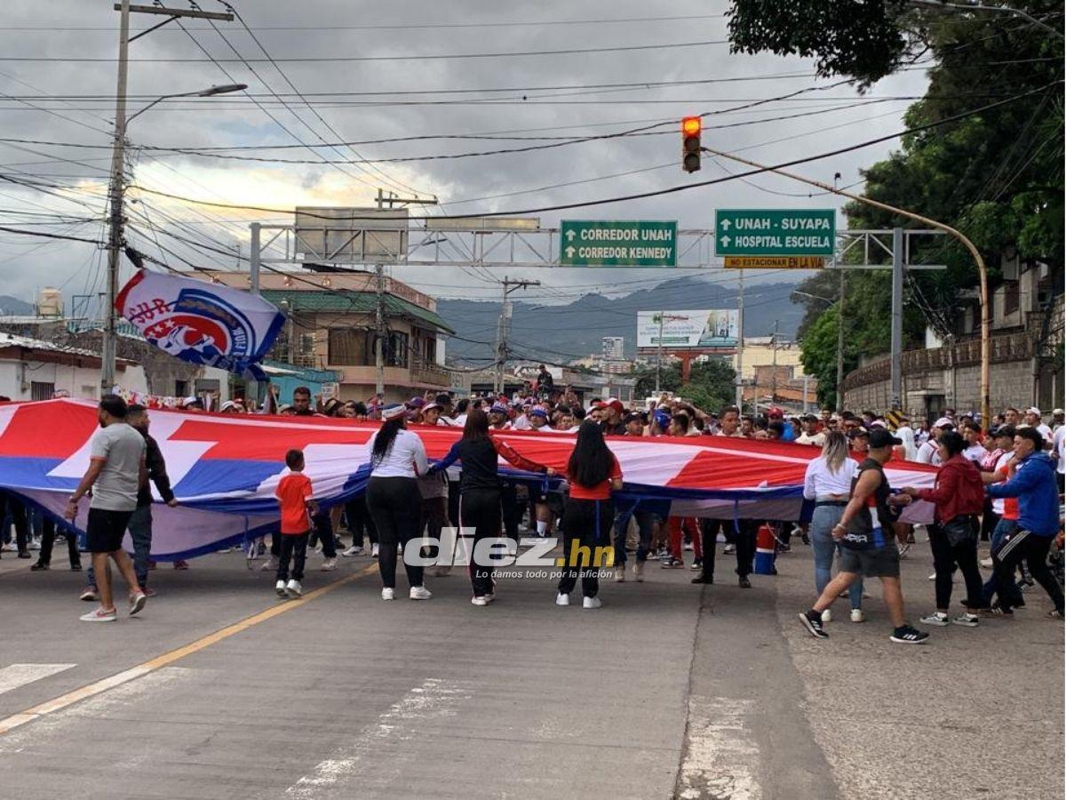 El “infierno” blanco de Olimpia frente al CAI, el Nacional estrena banquillos y el espectacular show de la Ultra Fiel