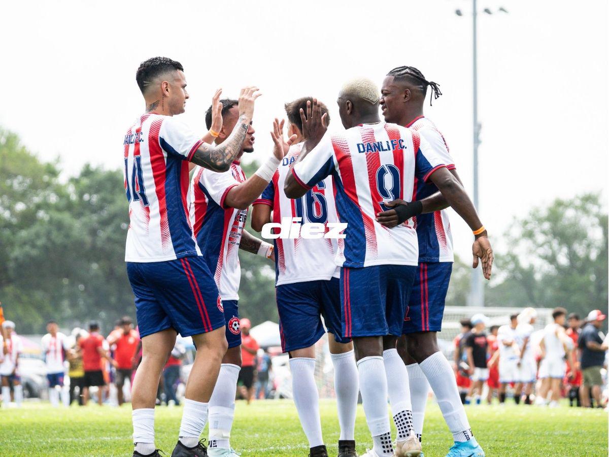 Con reconocidos jugadores de Liga Nacional, looks y chicas bellas: Ambientazo futbolero en la New Orleans Cup
