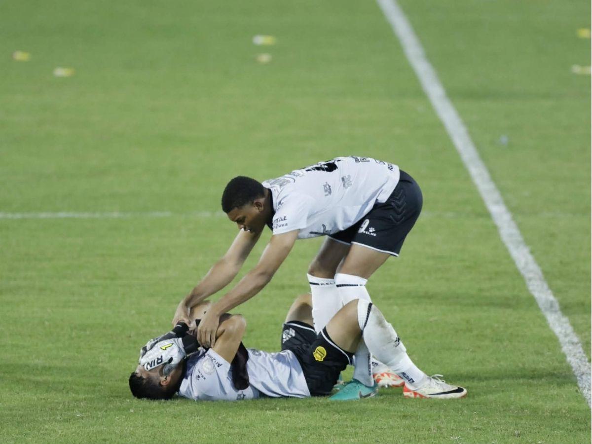 Bronca de aficionados con jugador de Real España afuera del Estadio Morazán y futbolistas aurinegros rompen en llanto