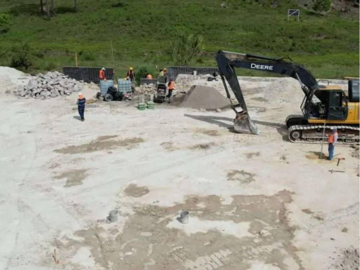 FFH construye cancha de primer nivel para transformar el fútbol de Honduras