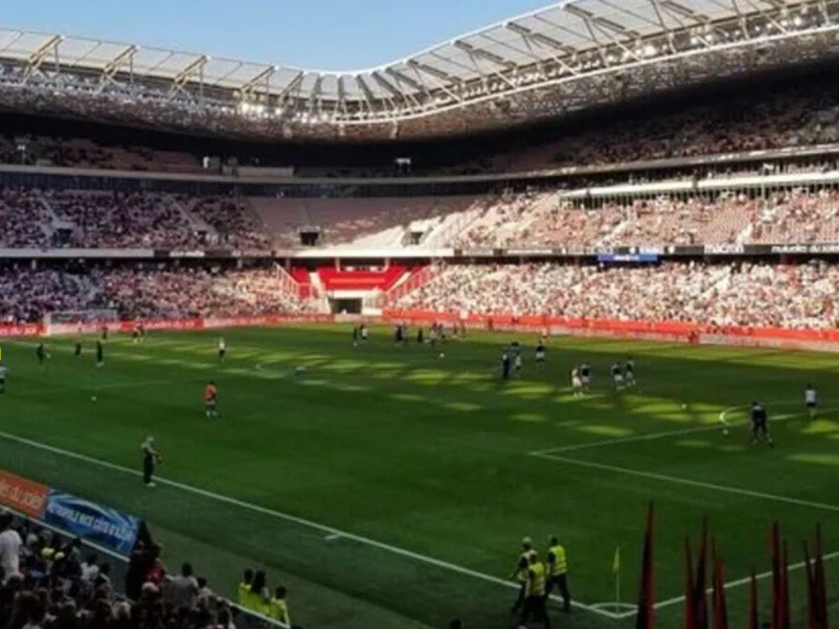Escándalo en Francia: famosa modelo de OnlyFans grabó vídeo comprometedor en partido de la Ligue 1; Niza denunció el hecho