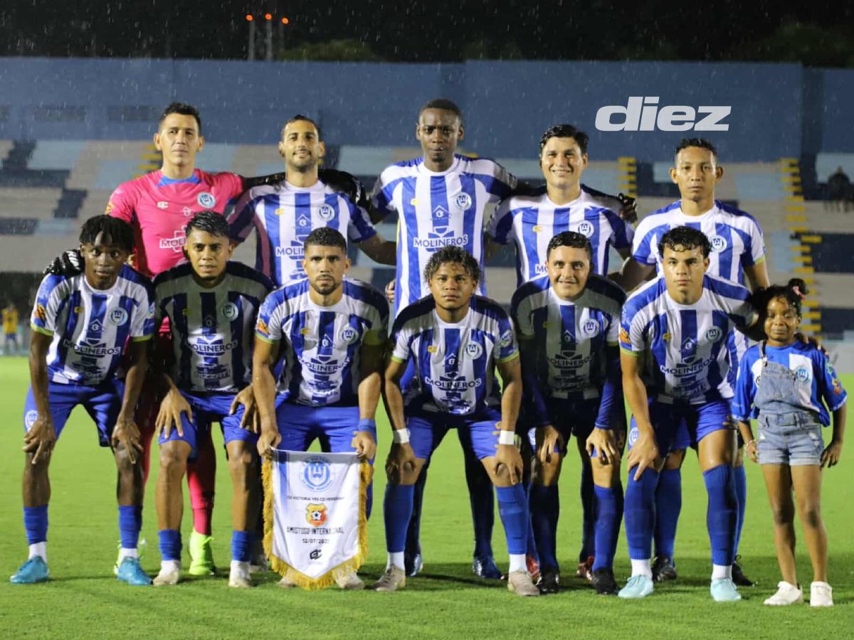 Bronca al final del partido, Herediano destroza a Victoria en la reinauguración del Estadio Ceibeño y las hermosas chicas