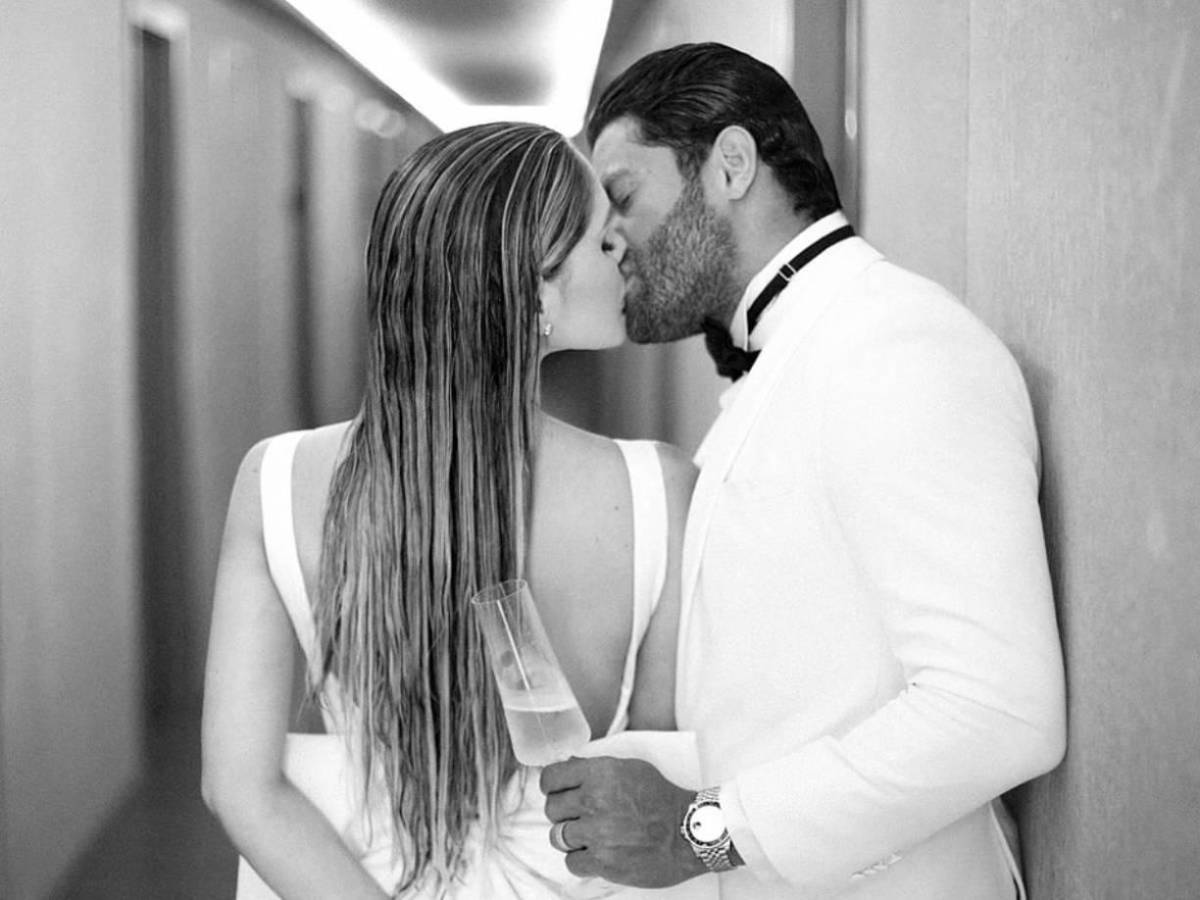 Famoso futbolista de Brasil causa revuelo al casarse con la sobrina de su exesposa: “Estamos unidos en un solo corazón”