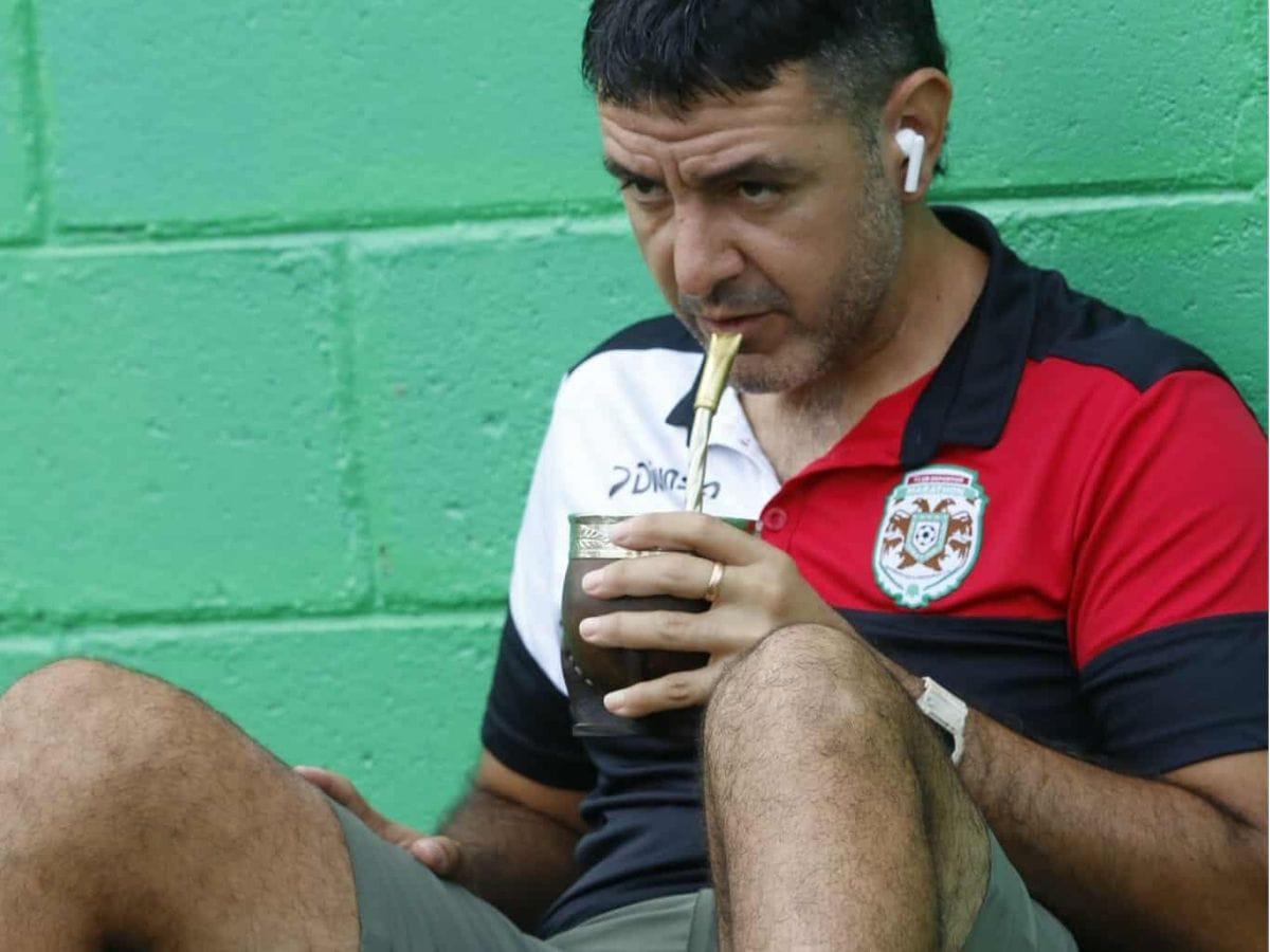 ¿Quién era la guapa de lentes verdes? Marathón pule el Yankel en su centenario y el ambientazo en el clásico de las Emes