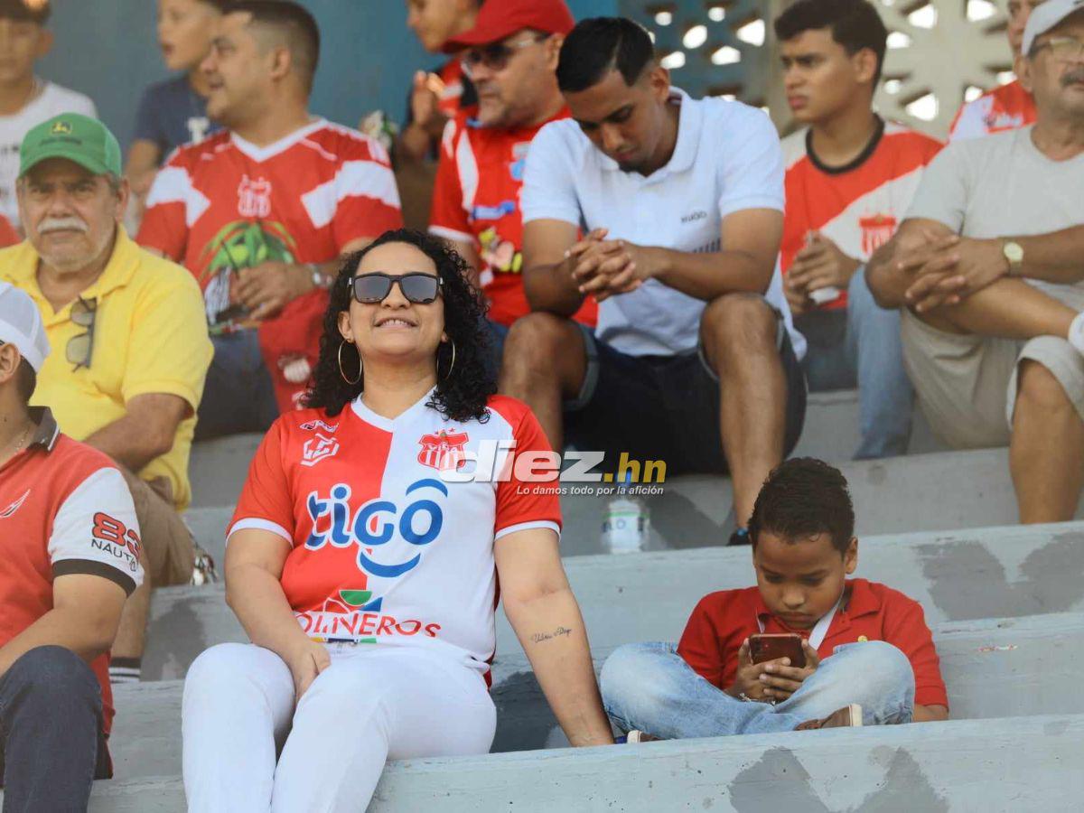 Locura por el Vida, personaje se robó el show y derroche de bellezas previo a la “final” por el no descenso ante Motagua