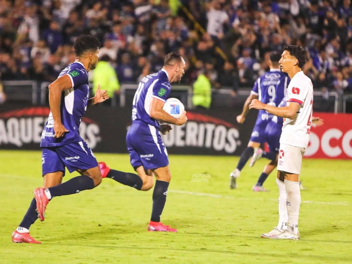 El inflitrado que sorprende a Concacaf, gesto de Elison Rivas y el enfado en la victoria de Olimpia sobre Cartaginés