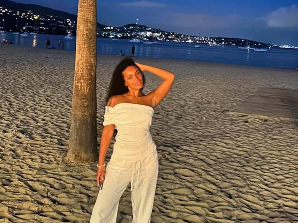 ¿Quién es la desconocida novia de Keyrol Figueroa, el hondureño que estuvo convocado por el primer equipo del Liverpool?