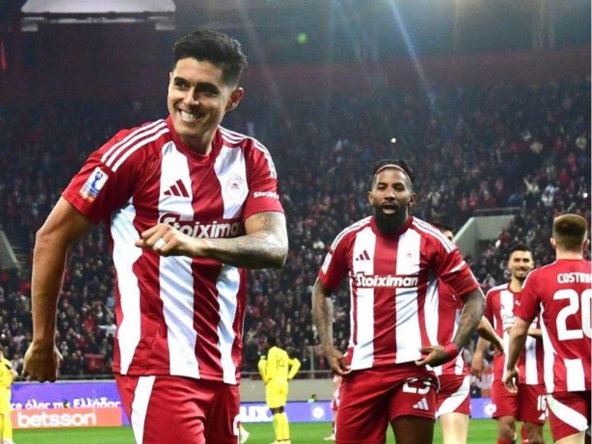 El Olympiacos de Luis Palma cae ante PAOK y ahoga su grito de campeón en la Superliga de Grecia