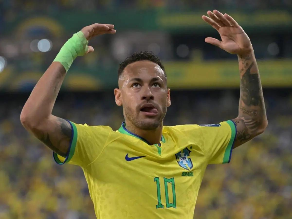 Ancelotti sacrificó a Joao Pedro por llevar a Neymar al Mundial y le responde
