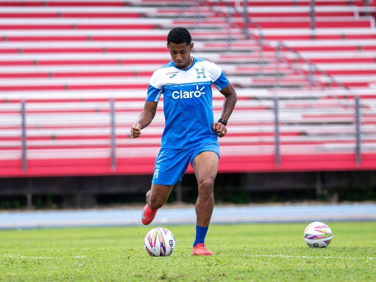 Selección de Honduras hizo el reconocimiento del estadio de Islas Caimán: así luce el pésimo engramillado