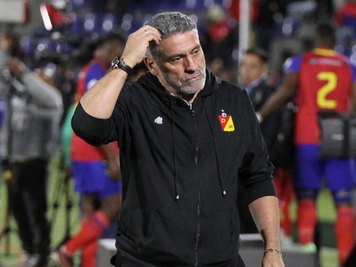 ¡Rubilio Castillo se queda sin DT! Luis Fernando Suárez es despedido del Deportivo Pereira, ¿quién es su sustituto?