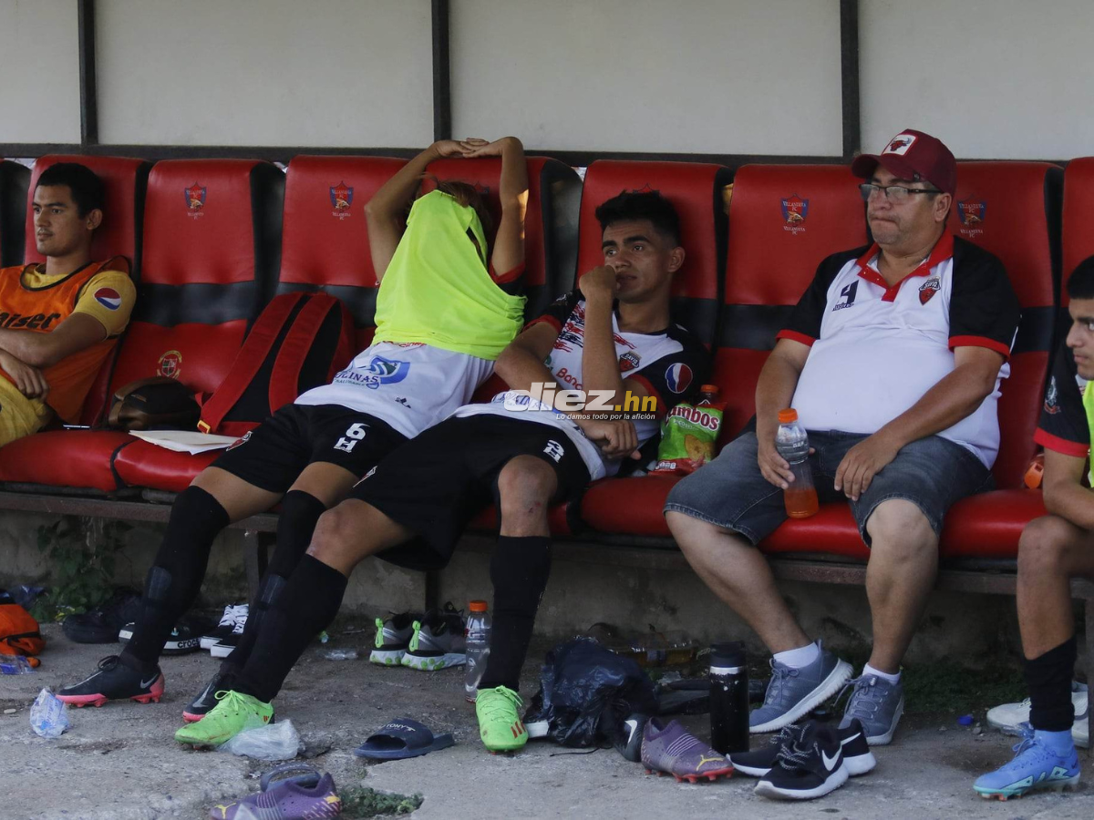 Dolor y lágrimas en el descenso histórico del Deportes Savio, festejo del Villanueva FC y la locura en el Estadio José Adrián Cruz