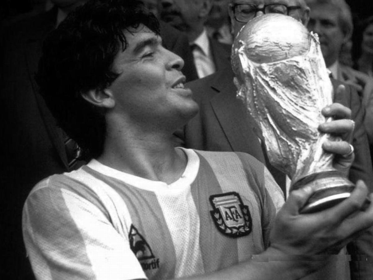 Se revela quiénes son los acusados en el juicio por la muerte de Diego Maradona, leyenda del fútbol argentino