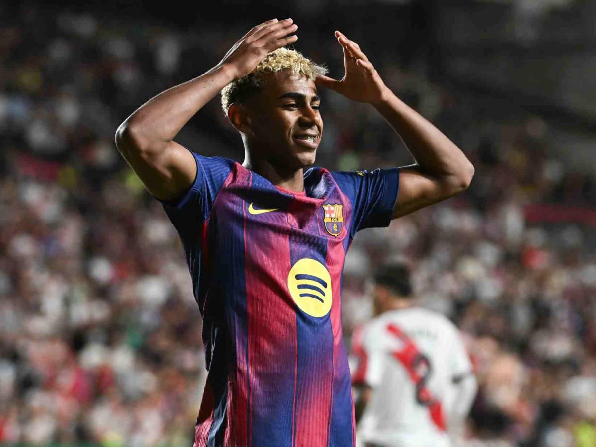 Lamine Yamal sorprende al dejar fuera a dos futbolistas del Barcelona de su lista de favoritos para el Balón de Oro
