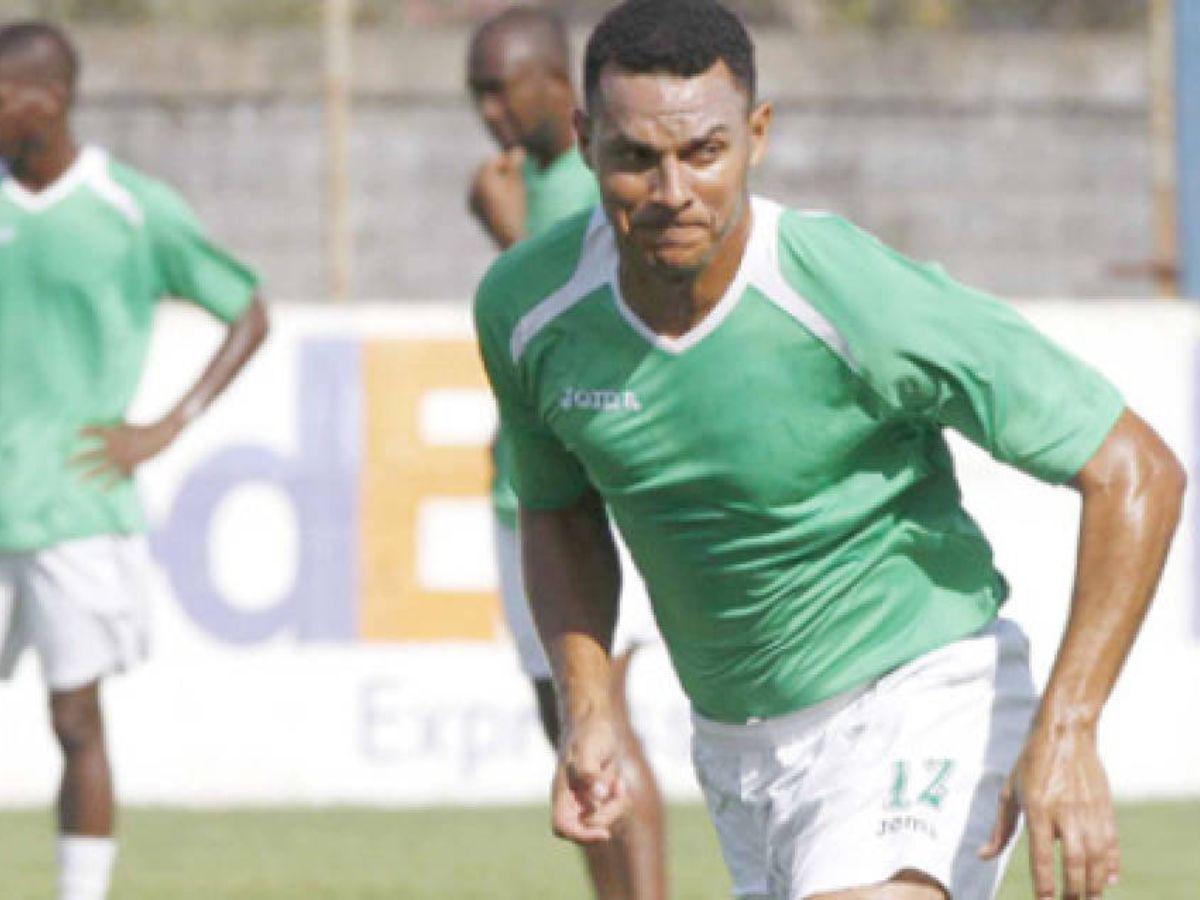 Desde “Rambo” de León hasta Carlo Costly: El top 20 de futbolistas formados por Hermelindo Cantarero