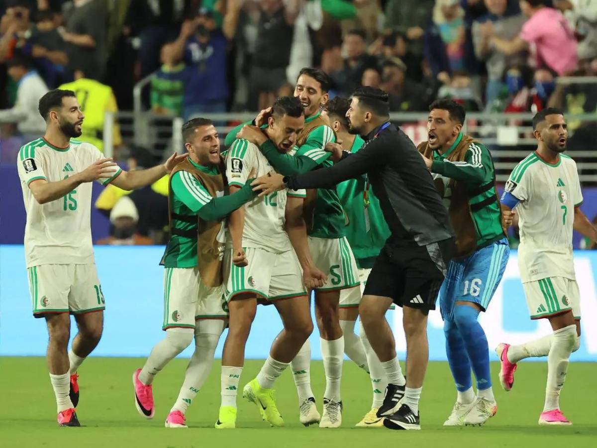 Acusan a jugadores de traición tras perder con Argentina y los sacaron del Mundial