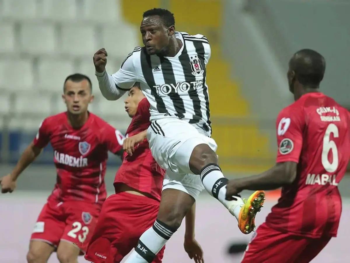 Estoy devastado, no tengo palabras: así fue la muerte de reconocido futbolista en pleno partido