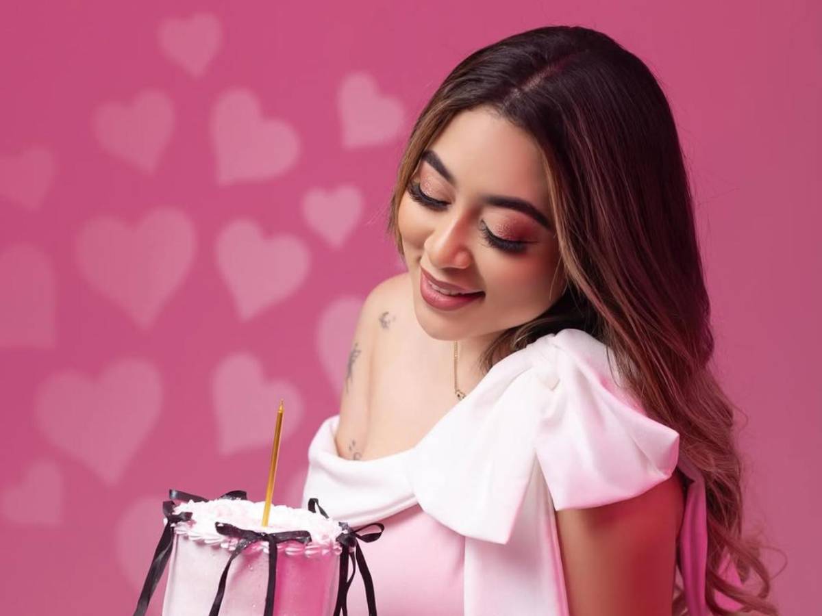 Confesó curioso pasado: La historia de la bella Desiré García, aficionada viral del Platense que enamoró en el Estadio Morazán