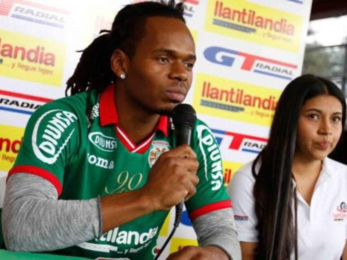 Salió en el Panini 2010 y jugó Champions: así es la nueva vida de Luis Ramos