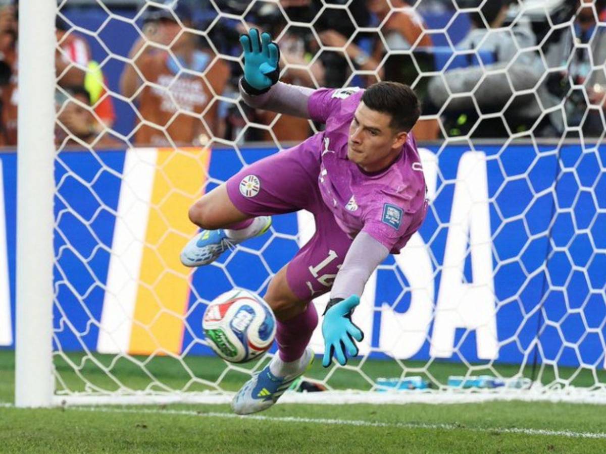 Chilavert lo llamó 'mudo': ¿Quién es Orlando Gill, el héroe de Paraguay?