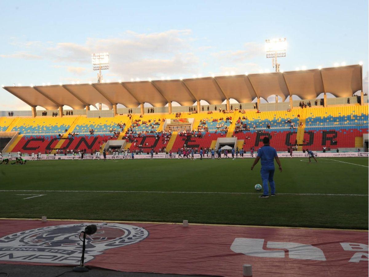 Bronca en Olimpia tras perder el clásico, dardo de Menjívar, la roja que nadie vio y la celebración del Motagua