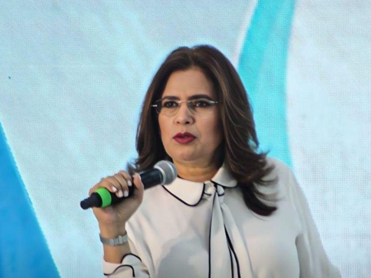 ¿Y Nasralla? Contreras, Jorge Cálix y Rixi Moncada tienen sus favoritos: Estos son los clubes que siguen los políticos en Honduras