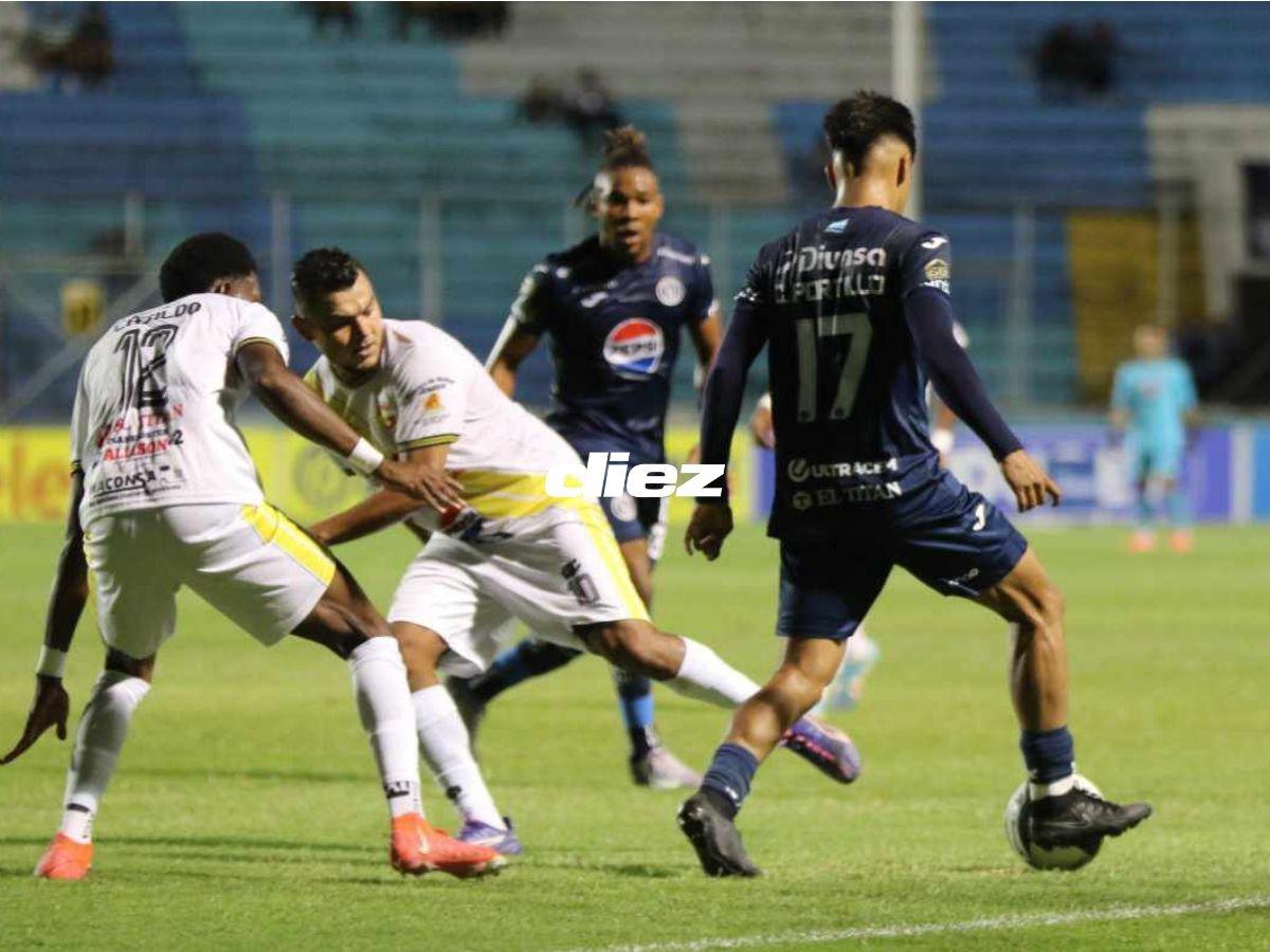 No se vio en TV: Chica viral es captada, bellezas cautivaron en el Motagua-Génesis y el espía en el Nacional