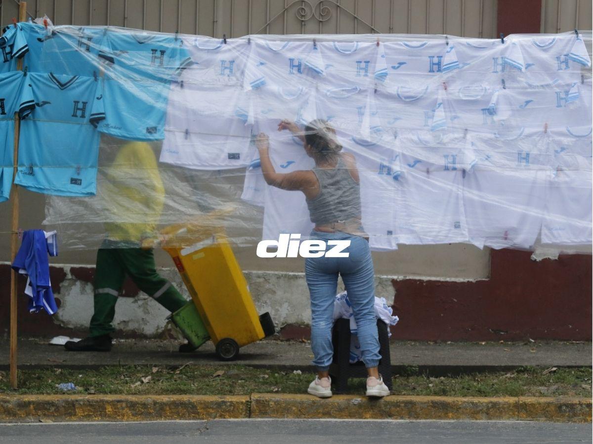 Tormenta Sara se hace sentir en Honduras con inundaciones: ¡el Estadio Morazán ya recibió el primer azote!