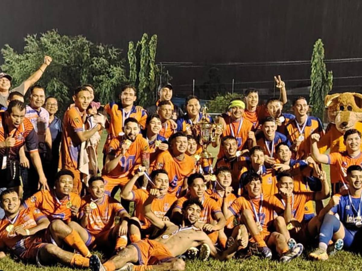 Lobos UPN se coronó campeón de la Liga Mayor Sampedrana venciendo en los penales a las Panteras FC de Alberth Elis