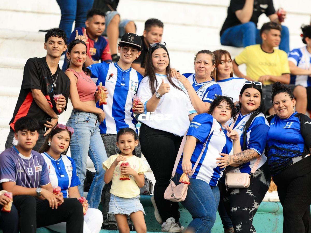 ¡Mamita querida! Milagros Flores robó suspiros y la belleza hondureña cautivó en la previa del juego de tiktokers