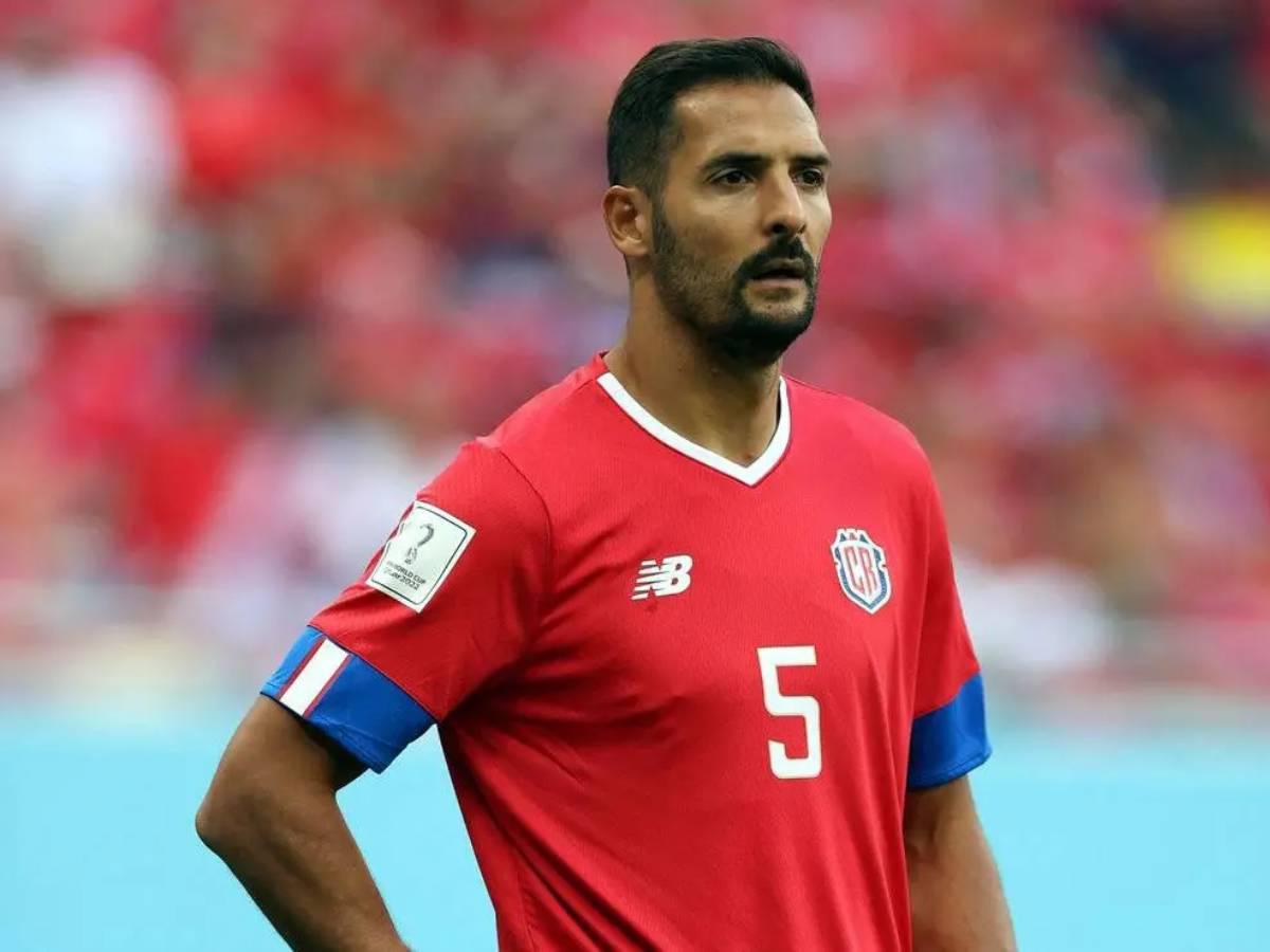 10 de Honduras y 5 de Costa Rica: los futbolistas de Centroamérica que disputaron su última eliminatoria como seleccionados