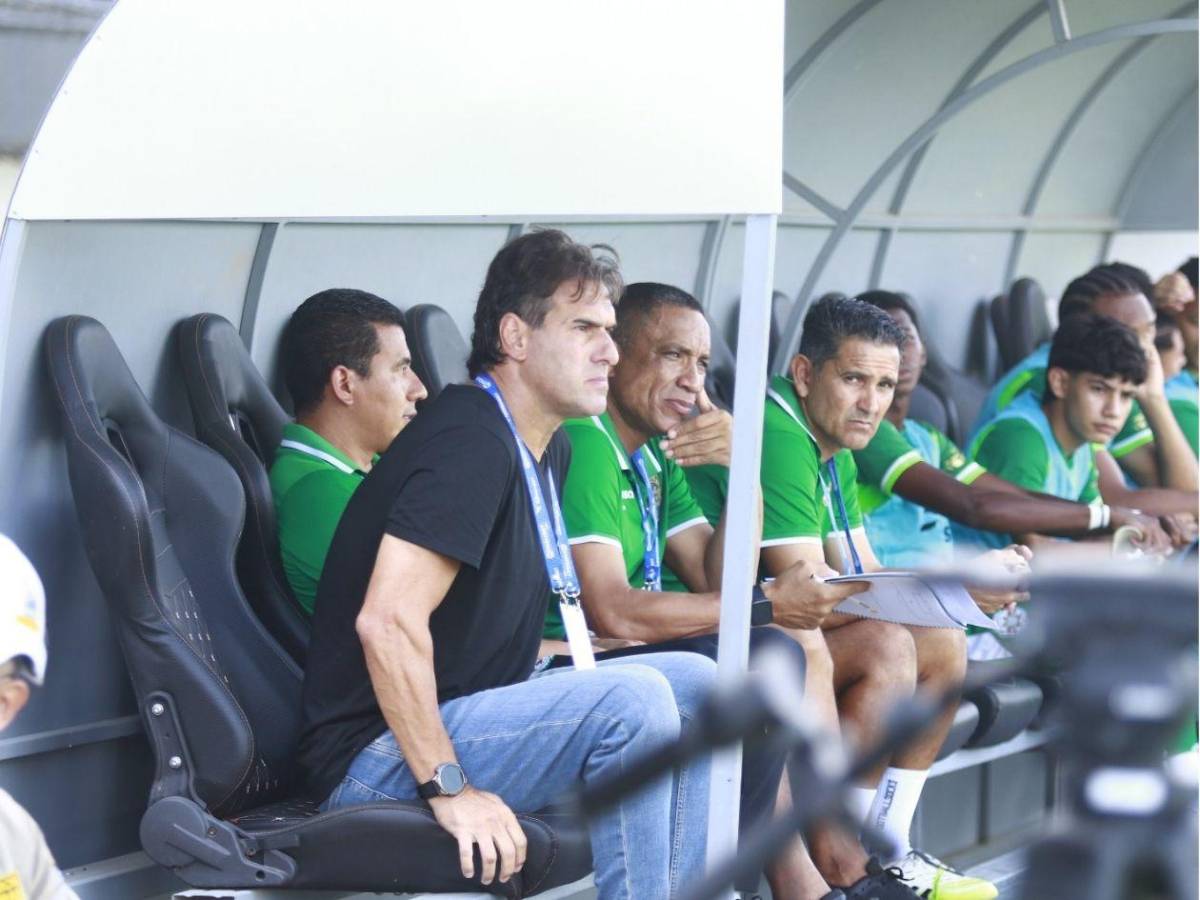 ¿Quién era la chica de negro? Bella policía y las jugadas del FVS que encendieron a Marathón