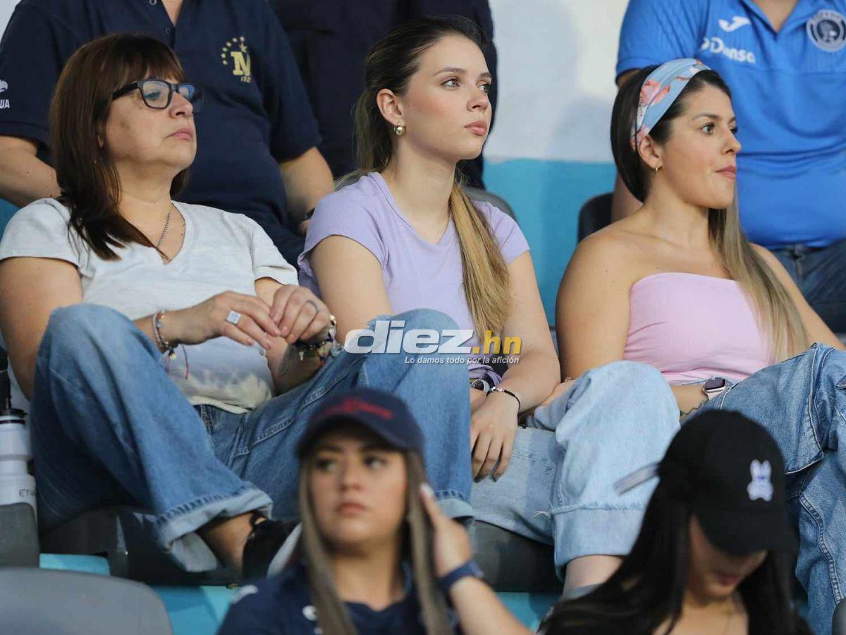 ¿Qué pasó con Auzmendi? Monumental recibimiento al Motagua, chicas bellas del Olimpia y policía blinda el Nacional