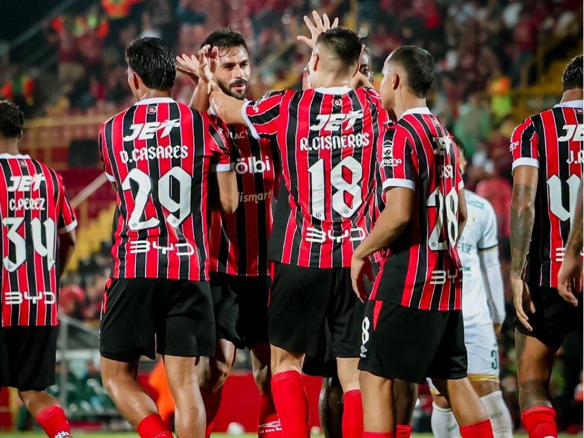¡Escándalo en el Alajuelense! Periodista revela supuesto acoso de futbolista a nutricionista