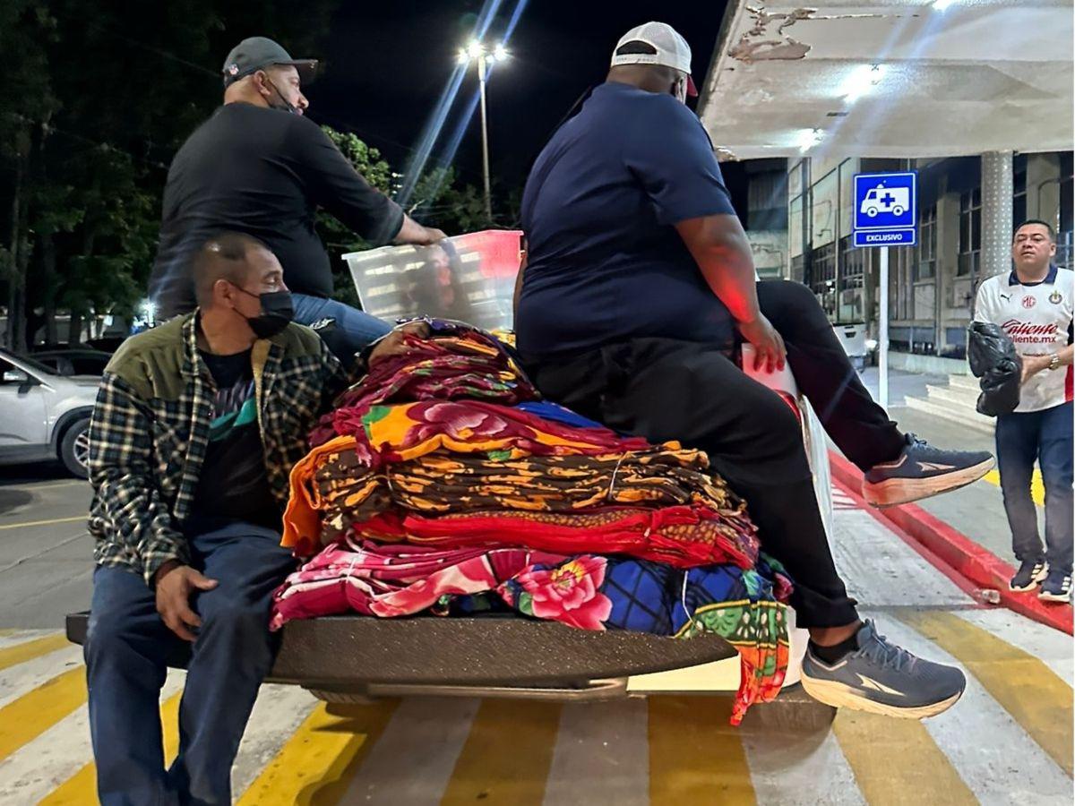 ¡Qué grande! Kevin López reaparece tras salir de Olimpia con un conmovedor gesto en el Hospital Escuela