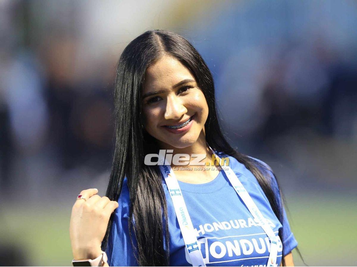 ¡Derroche de bellezas en el Nacional! Las lindas chicas que engalanaron la previa del Honduras vs Trinidad y Tobago