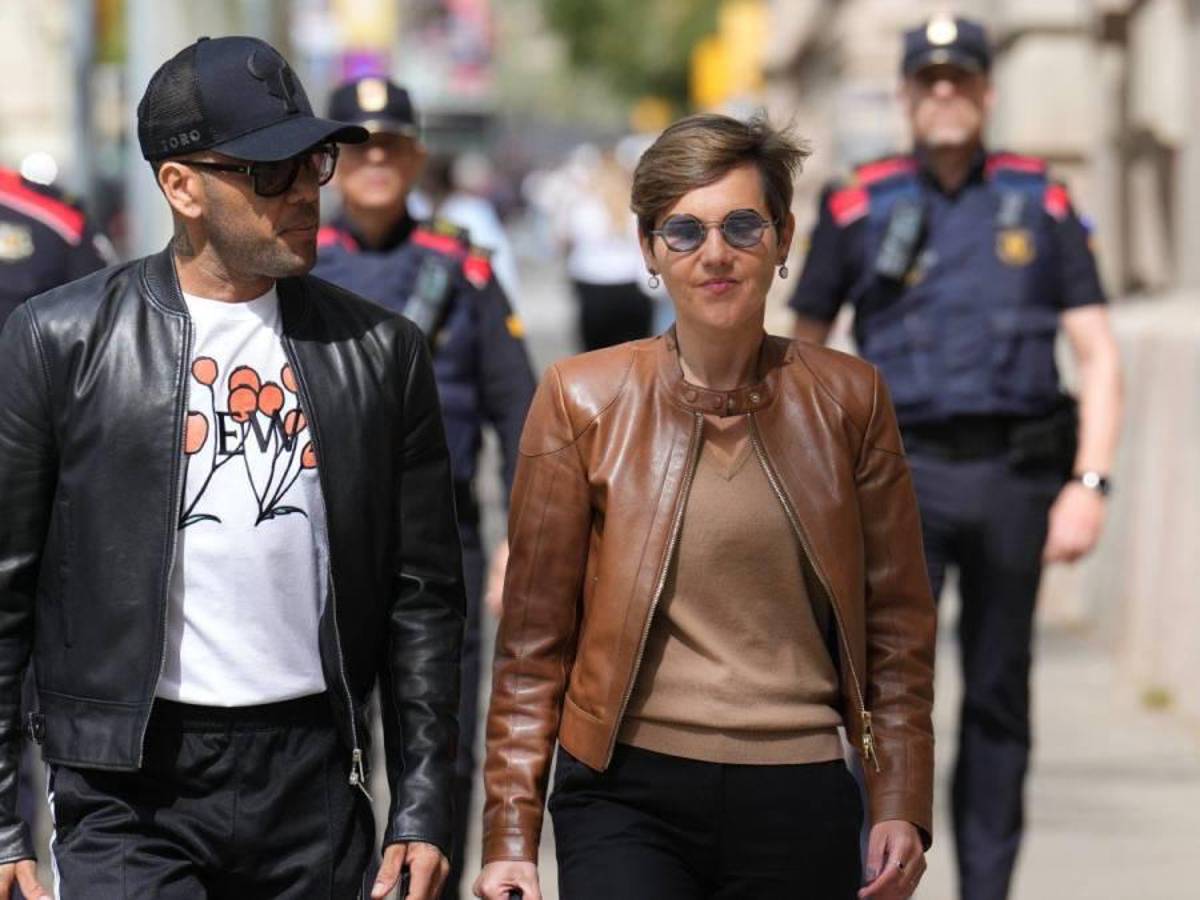 La decisión que Dani Alves tomó con el papá de Neymar luego de quedar en libertad: “Ya lo devolvió”