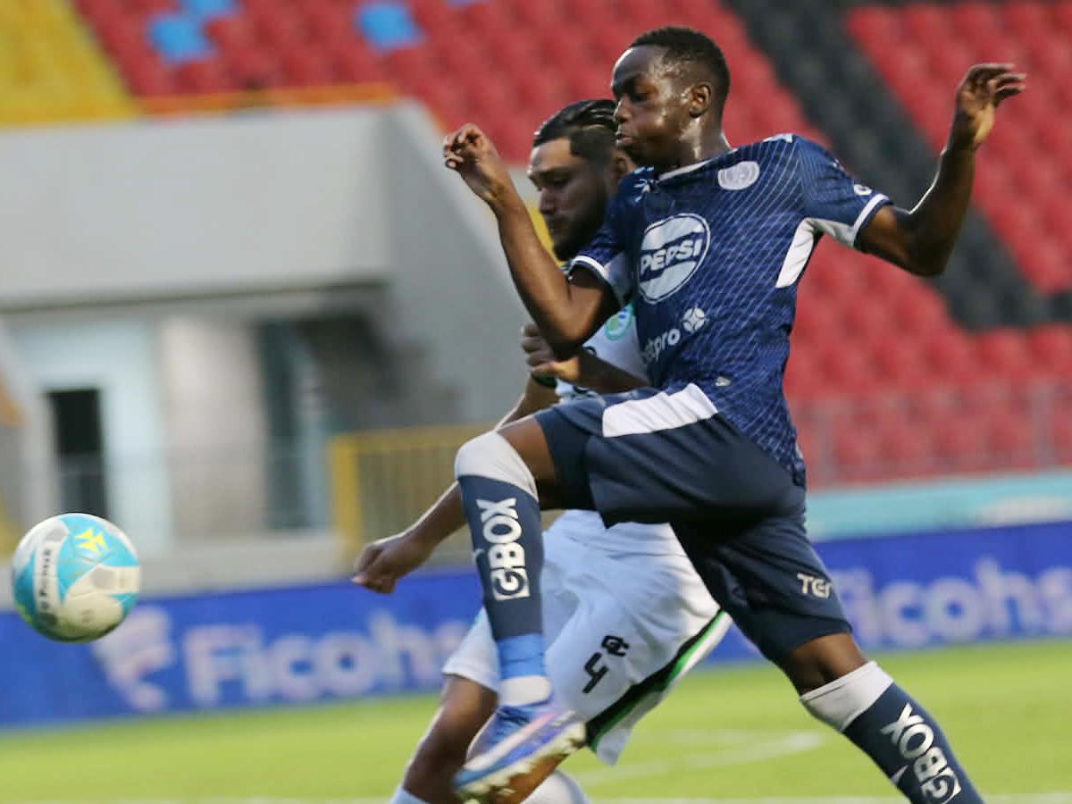 ¡Jhon Kléber de Oliveira desatasca al Motagua en el Nacional y le da un triunfo de liderato sobre Juticalpa FC!