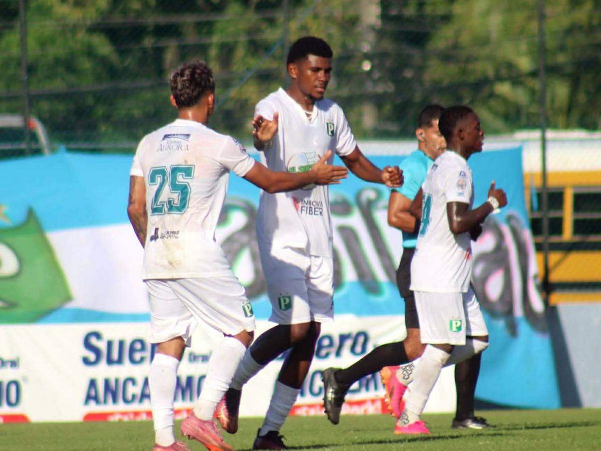 Platense comenzó ganando el partido, pero no pudo mantener la ventaja en el complemento.