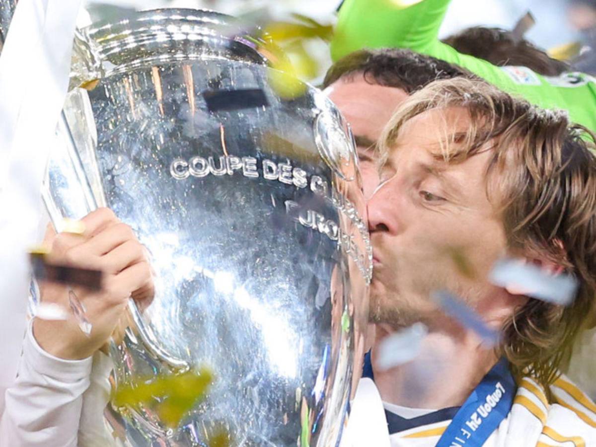 Deja al Real Madrid, Barcelona firma a jugador y revelan salida de Julián