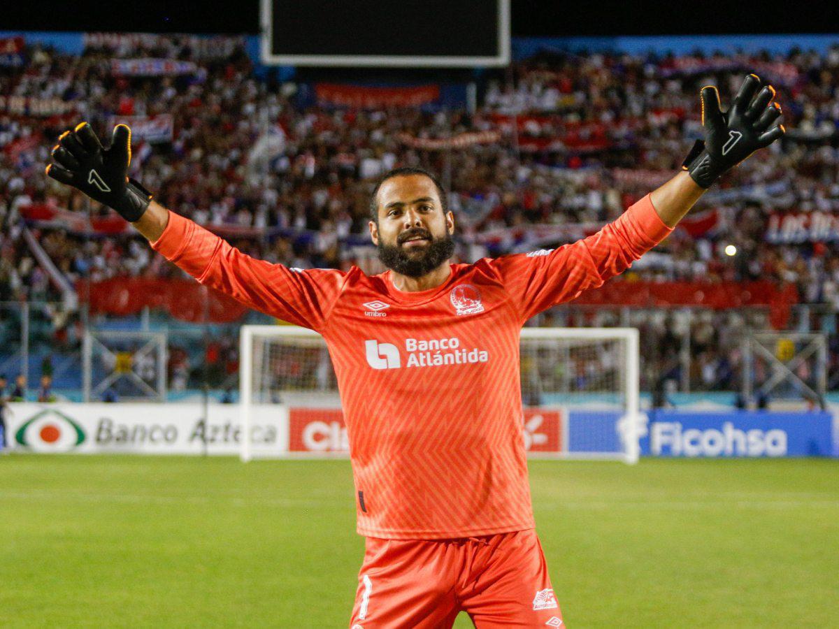 Los legionarios que cambiarán de club para el 2025 y los futbolistas hondureños que pueden irse al extranjero