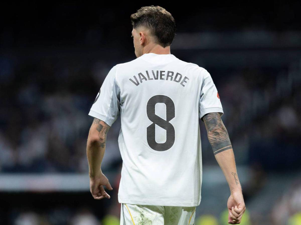 Flick borra a figura del Barca y salidas del Real Madrid tras llegada de Mourinho
